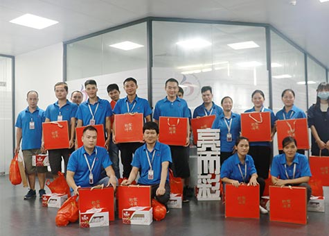 攜手鄰里迎中秋，擁抱祖國慶國慶！