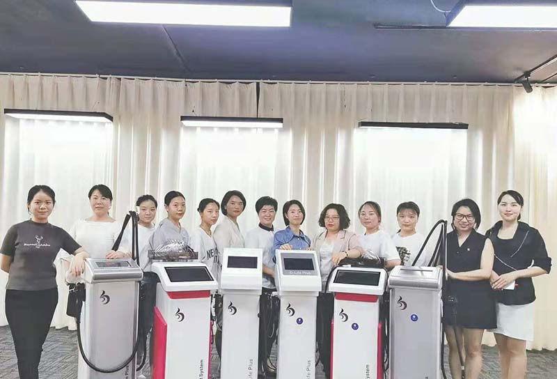 小氣泡美容儀器有什么作用？多久做一次更好？